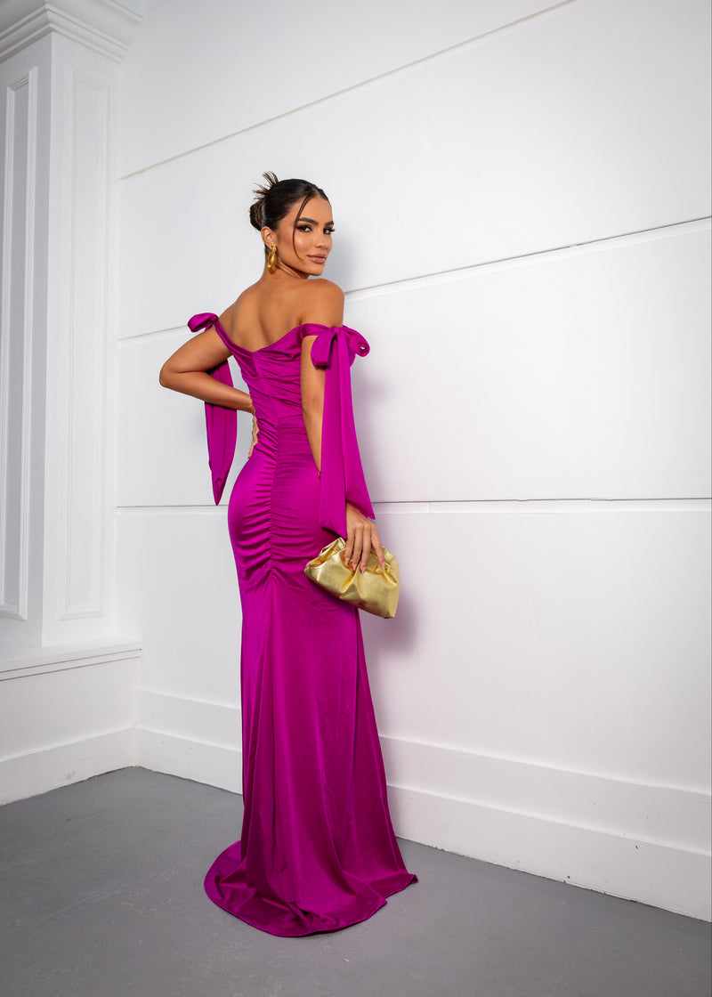 VESTIDO TRILOBAL