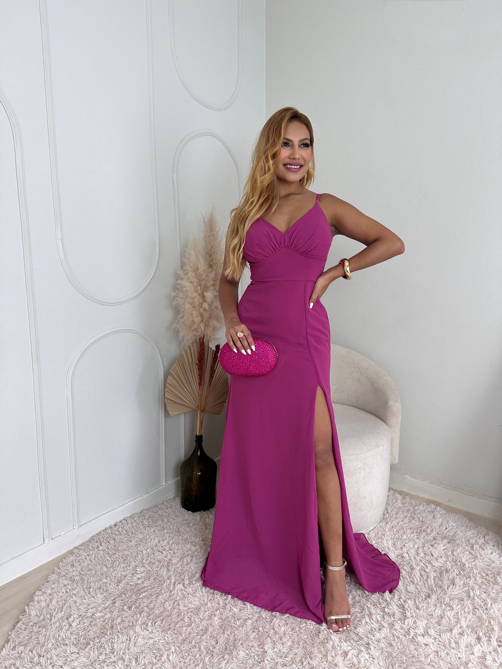 VESTIDO EVA CAPA REMOVÍVEL