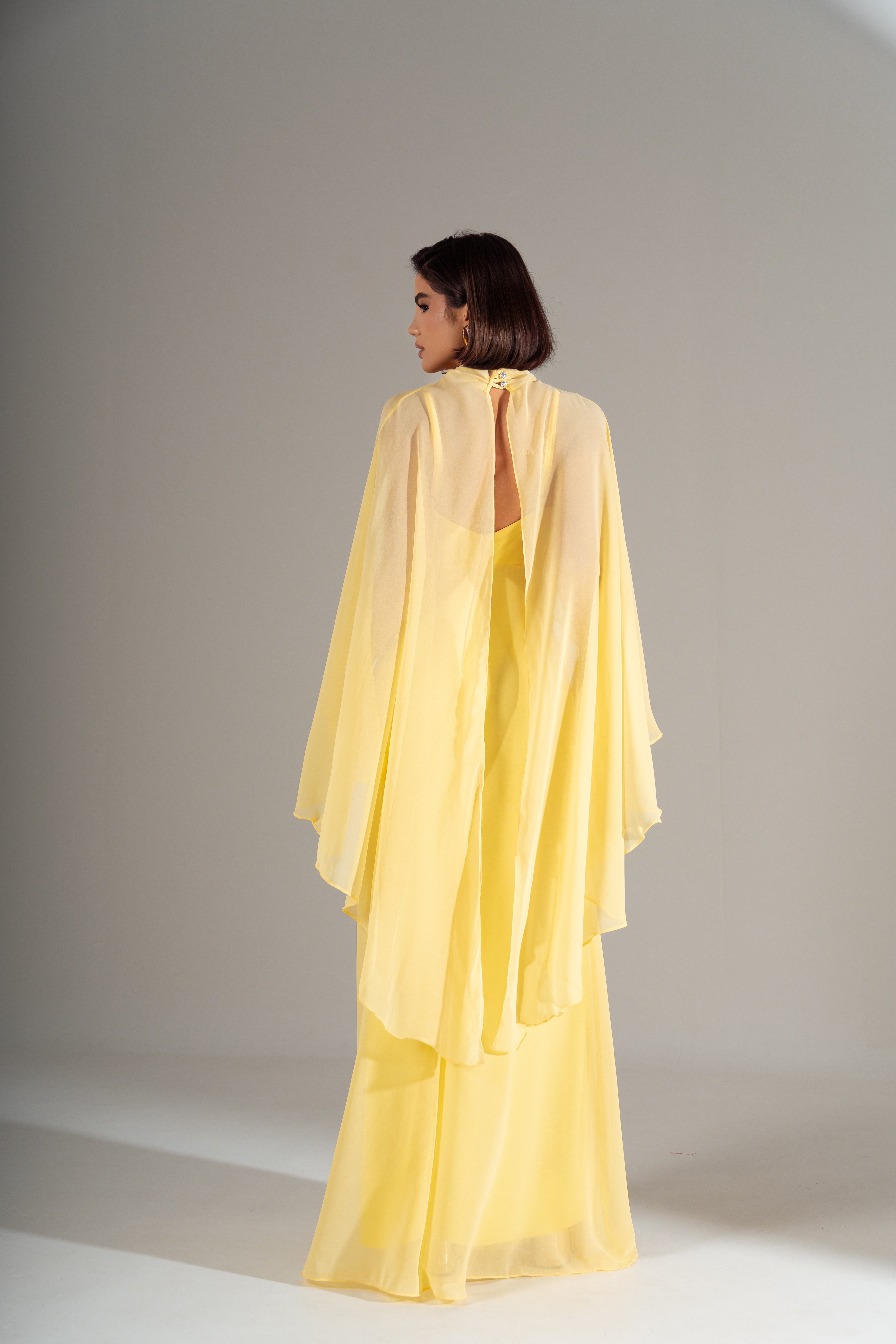 VESTIDO EVA CAPA REMOVÍVEL