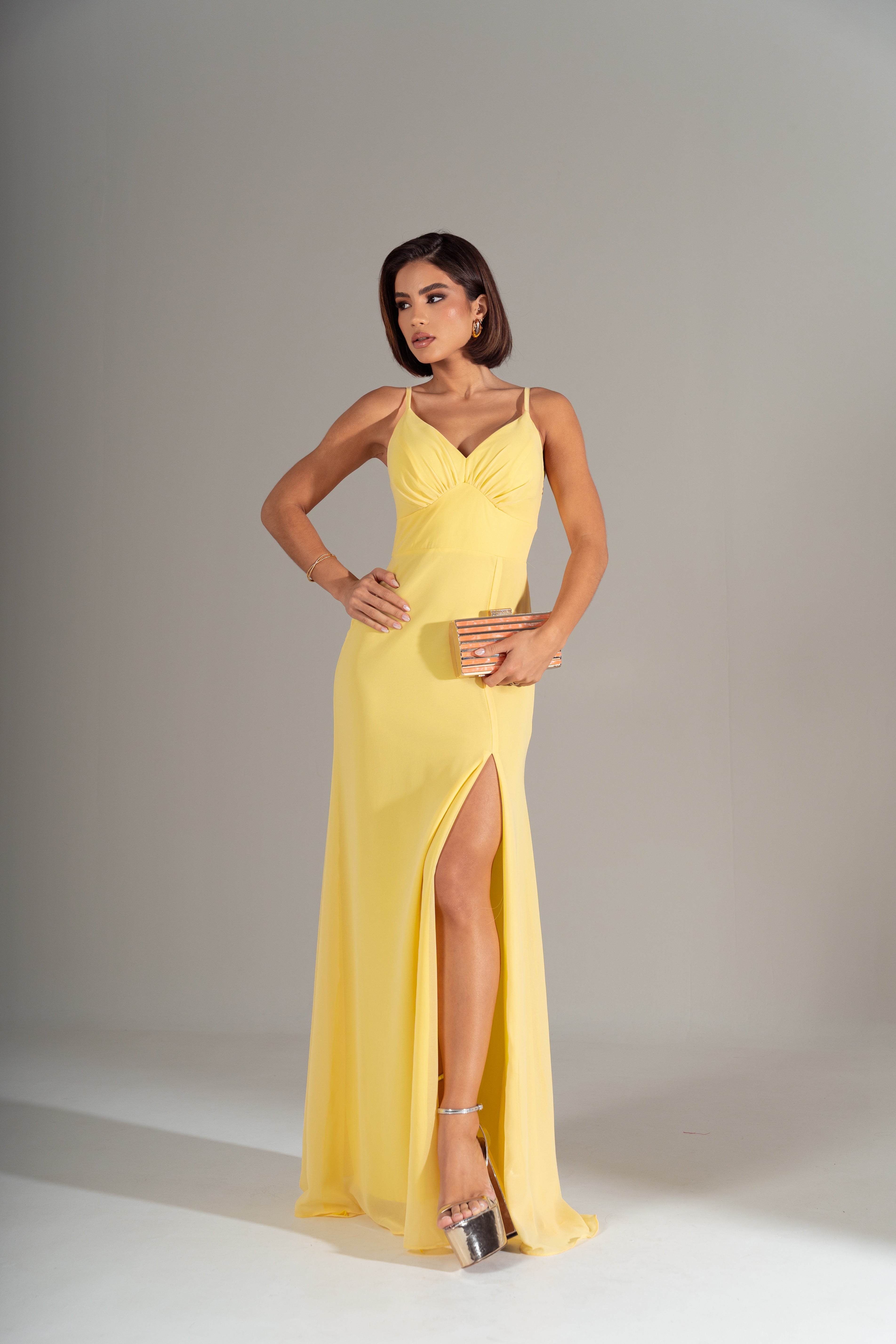 VESTIDO EVA CAPA REMOVÍVEL