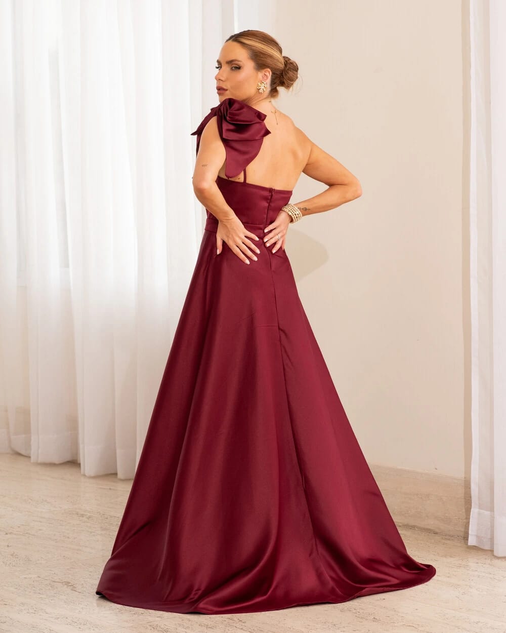 VESTIDO RITA ZEBELINE ACETINADO