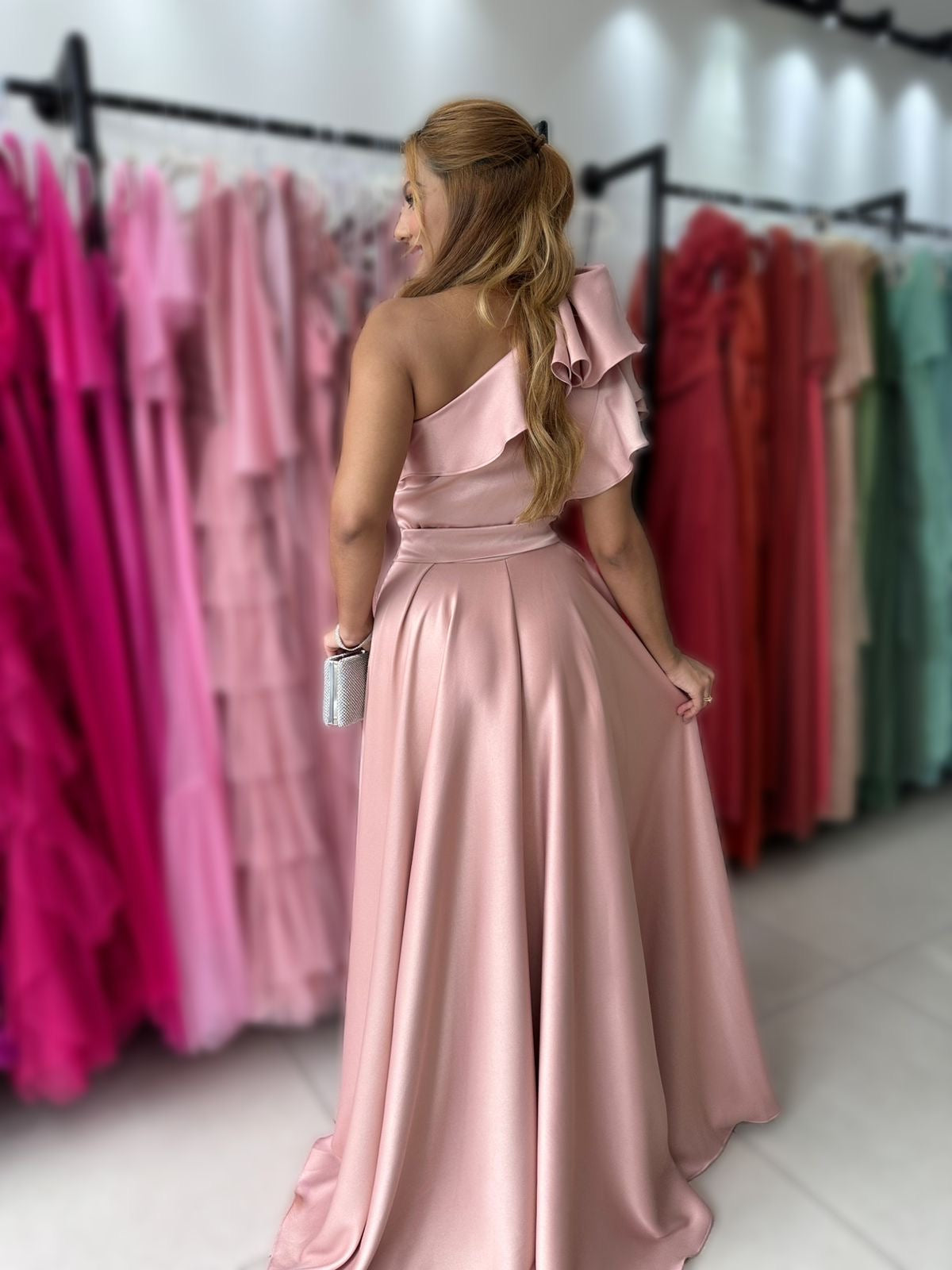 VESTIDO CAPRICHO