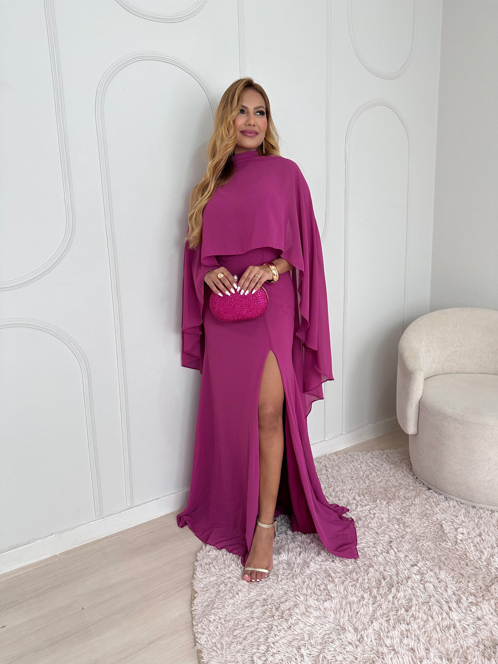 VESTIDO EVA CAPA REMOVÍVEL