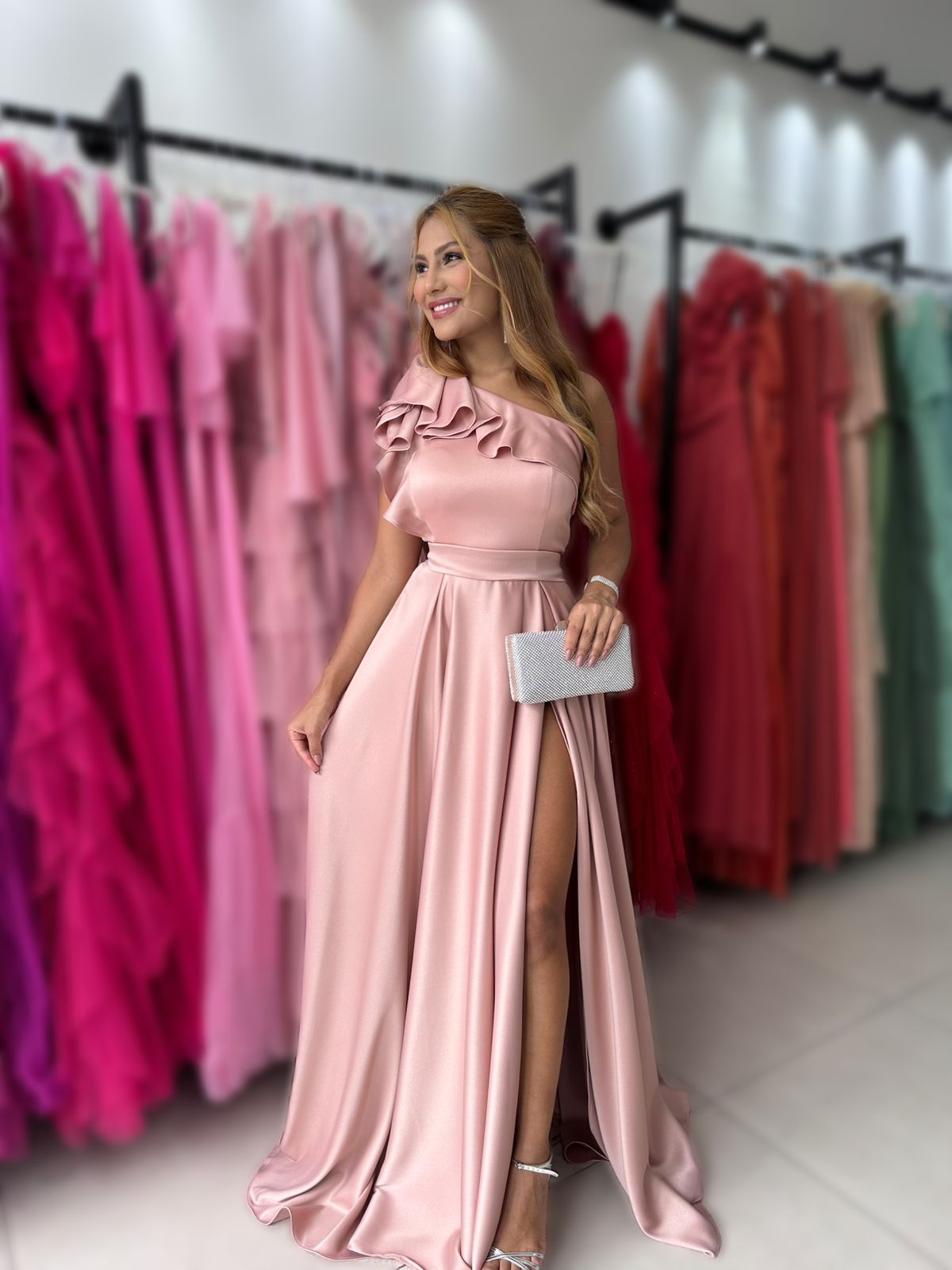 VESTIDO CAPRICHO