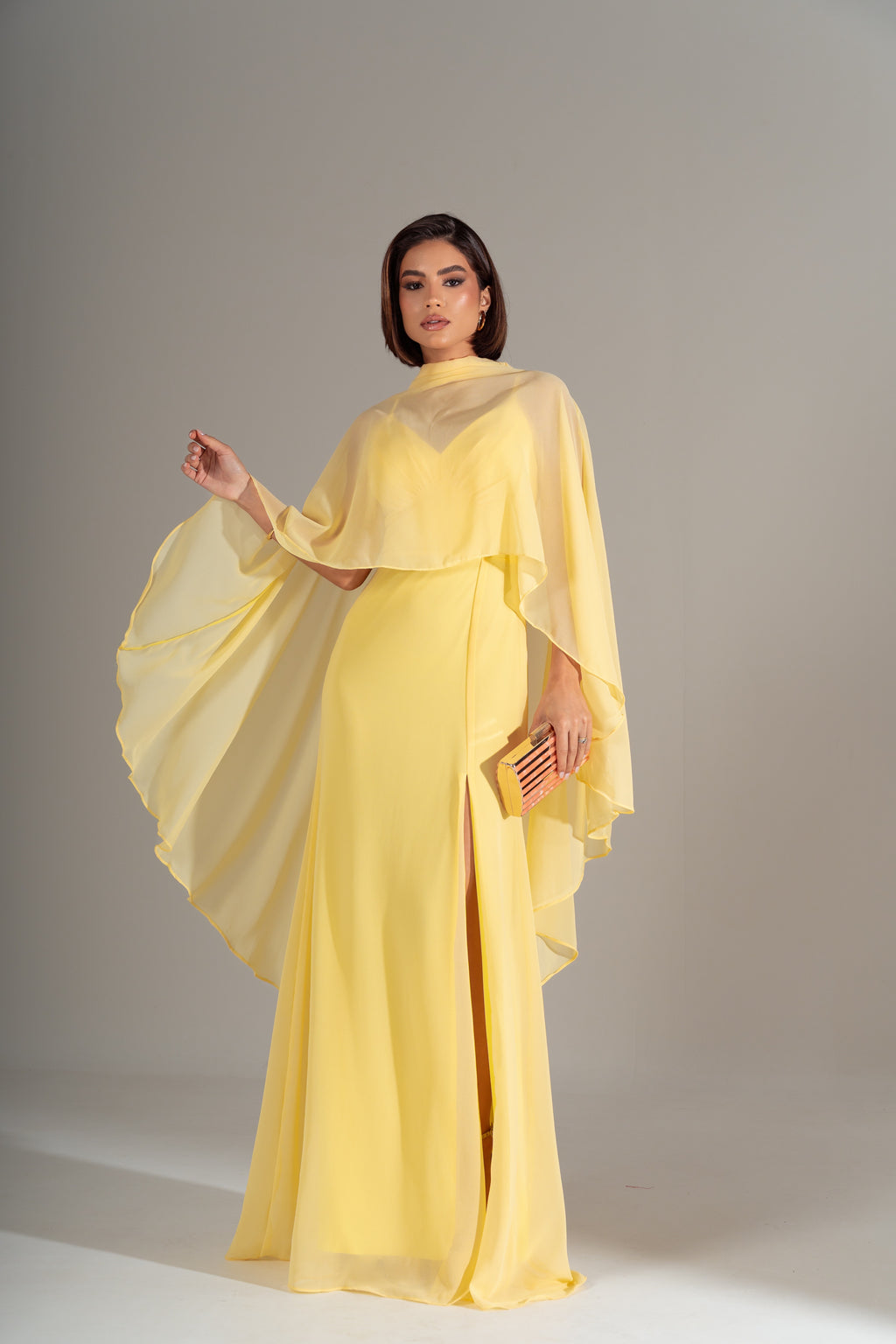 VESTIDO EVA CAPA REMOVÍVEL