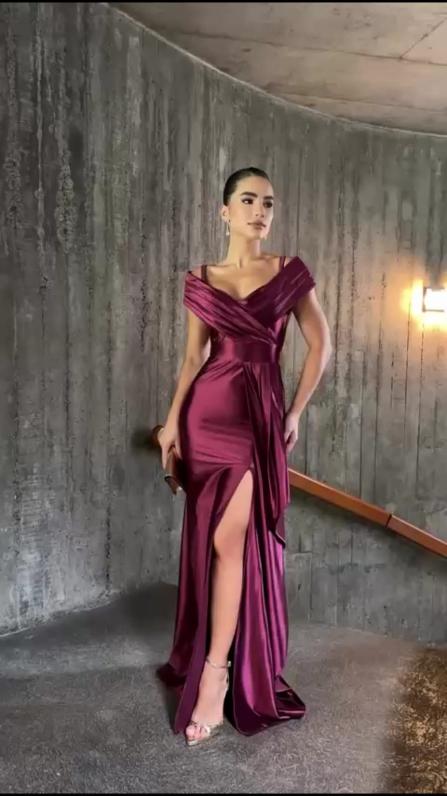 VESTIDO ELKE COM CALDA ATRÁS
